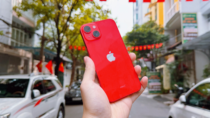 Review iPhone 14 cũ